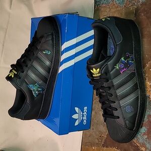 Adidas. Superstar X Disney Villians. Worn Once. W/og box. Men's size 14
